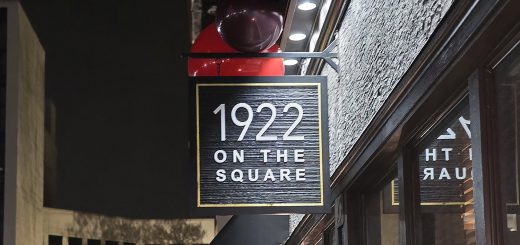 1922 on the square